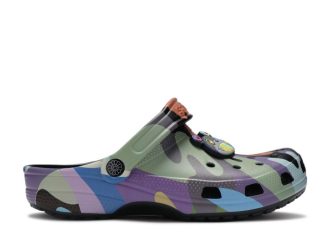 takashi murakami x clog exclusiva de complexcon 1 330x235 - Takashi Murakami x Clog "Exclusiva de ComplexCon"